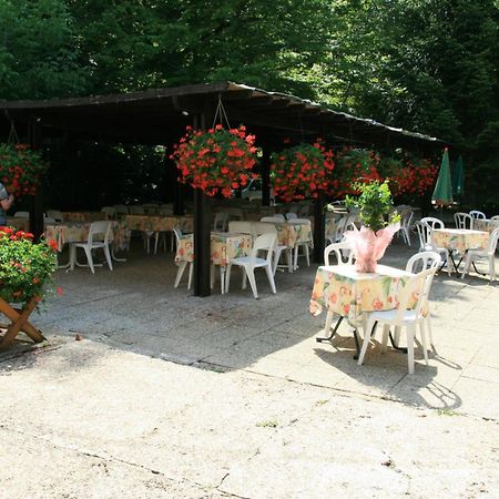 Logis Doubs Rivage Hotel Charette-Varennes Exterior photo