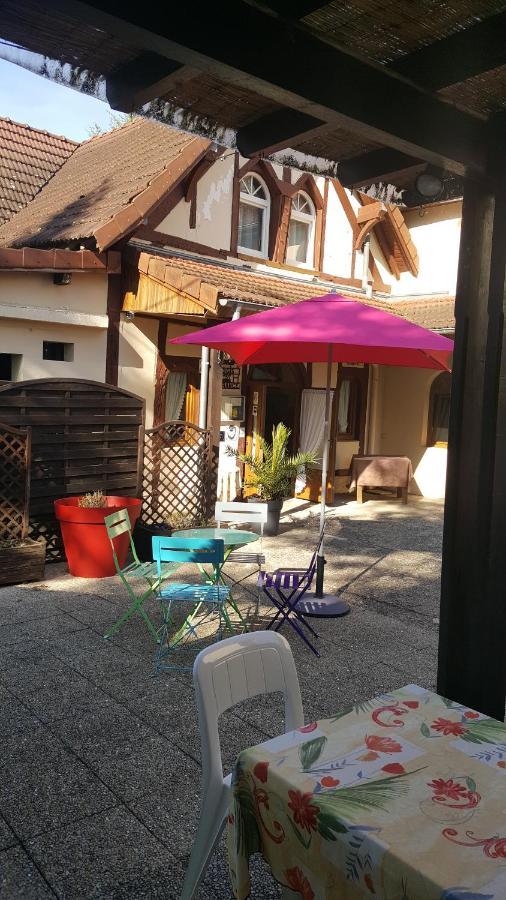 Logis Doubs Rivage Hotel Charette-Varennes Exterior photo